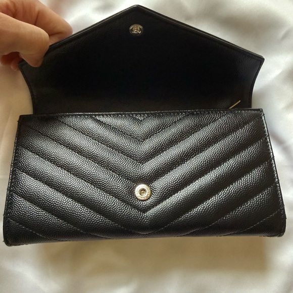 YSL Saint Laurent Large Monogram Flap Wallet Grain De Poudre Leather, Black - Picture 2 of 7